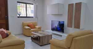 Spacious Getaway in Attard with Terrace & Garage