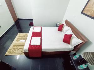 Trendy stay service apartments 3bhk
