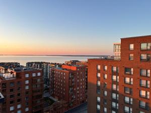 Top of the Lake - two bedrooms, free parking