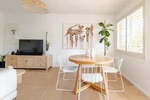 Stylish and Spacious Beach Apartment - Coogee