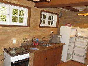 Linda casa em Mury,com riacho e lareira