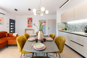 The Light On The Hill - 80m2 luxury apartment with private pool