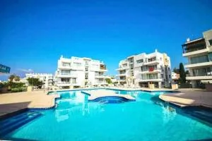 RIX Apartments in Girne - Temblos