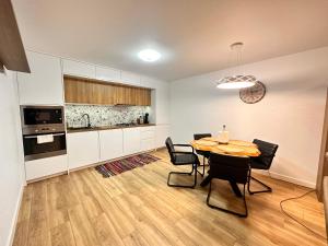 Apartament Spatios, Parcare in Curte Privata