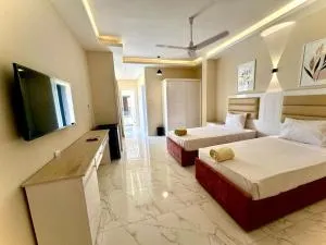 Royal Nile Suites - Pool View 2 - Al Aqālitah