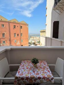 Casa Leonardo, a panoramic view of Cagliari with free car parking