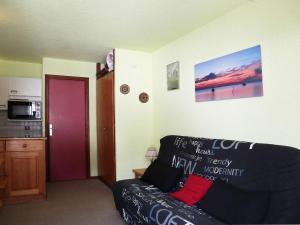 Studio 4 pers. accès direct pistes, centre et balcon sud - FR-1-322-555
