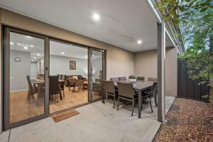Sovereign Hill Close -private, peaceful, modern