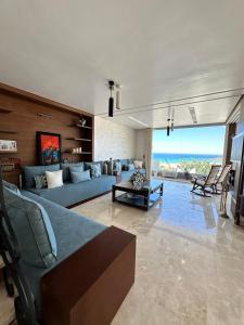 Villa bord de mer vue incroyable avec piscine