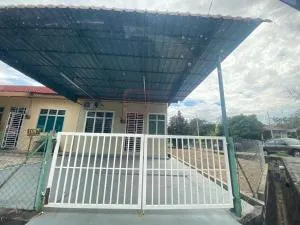 Homestay Rumoh Mok - Kampong Tanah Merah