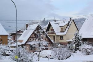Appartements Gite --Les Bleuets-- Piscine ete 2026 : photos des chambres