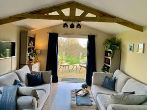 Countryside Cabin in Private Setting