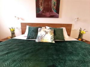 4star Room Kata - with private bathroom and free air-conditioned summer kitchen