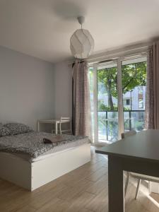 airport cybernetyki2 inn