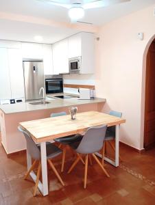 Casa Di Cotro bajo con gran jardín