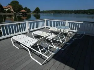 Lakefront Bungalow - Davidson