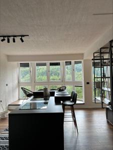 Stan na dan 6, Sarajevo