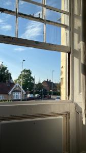 Entire apartment castle view - 10 mins from reading station town centre