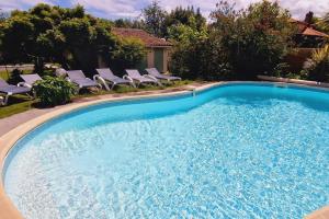 Villas Gite La Planquette - Piscine - Spa - Petanque : photos des chambres