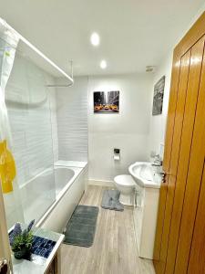 One Bedroom Apartment with parking close to city centre