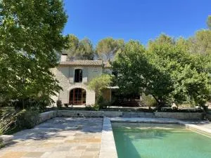 MAS DES CIGALES Lambesc - 圣卡纳