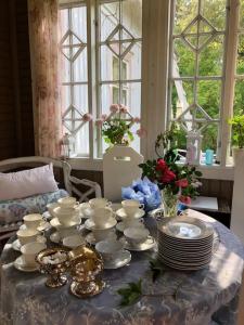 Loma tai perhejuhlat Bobackan pihatorpassa