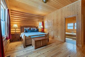 Fiddler Lake Resort - Deer 80