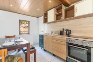 Arbeitnehmerunterkunft I 3 Betten I Balkon I eigene Küche & Bad - 大乌姆斯塔特