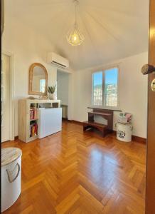 Happy Family Apartments Panorama