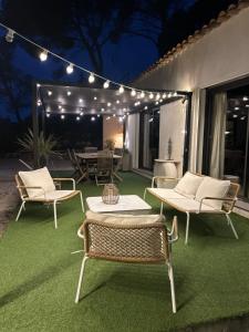 Villas Superbe maison avec jacuzzi : photos des chambres
