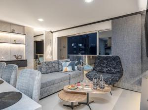 Apto nuevo, elegante y cómodo