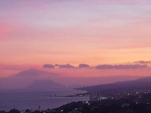 Blue Ark - Villa Luxe panorama mer exceptionnel sur Gibraltar et piscine