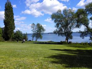 Große FeWo-Suite "Nordstern" in direkter Seelage, mit Kanu