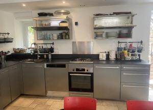 Maisons de vacances Saint-Quay Etables-sur-Mer grande Maison a 40m de la plage du Portrieux : photos des chambres