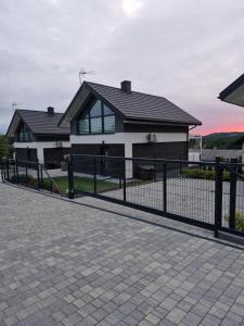 Domy na Roztoczu Aleja Lipowa B,G,J,K Sauna Jacuzzi