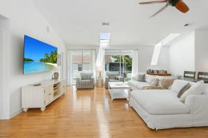 Bonita Beach Retreat, 5 Bed and 3 Bath, Sleeps 10 - Ubytování bez kategorie ve městě Bonita Springs