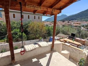 Large and Comfortable House at Leonidios Sunny Side