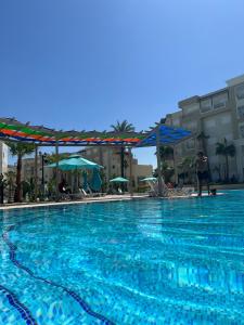 Outstanding Flat with pool and near the beach