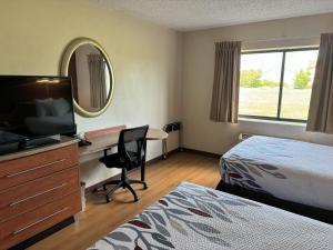 Deluxe Double Room room in Sycamore Suites