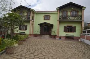 Valaguesthouse - Ivato