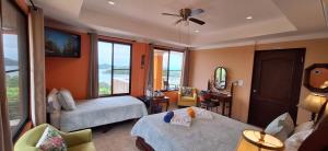 Boca Chica Bay Eco Lodge