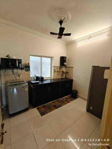 B4 Family Room in the Heart of Candolim