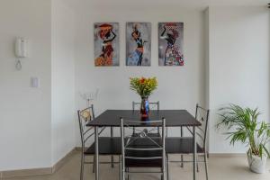 Apartamento en maravilloso Laureles con piscina 801