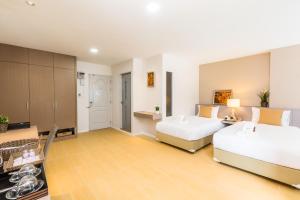 Baron Residence Bangkok