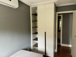 1062 Em frente ao Hospital Albert Einstein e Estádio do Morumbis