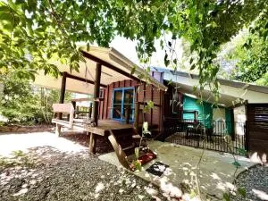 Tropical Cabin Retreat - ميشن بيتش