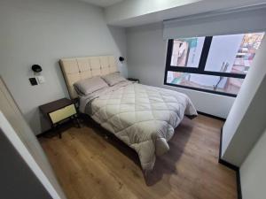 Modern Gem in quiet residential area