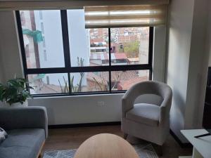 Modern Gem in quiet residential area