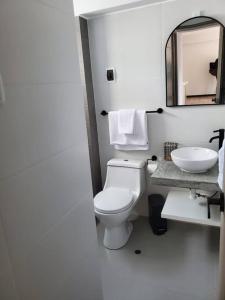 Modern Gem in quiet residential area