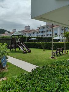 Apartamento em Canasvieiras-Florianópolis, Próximo a Praia